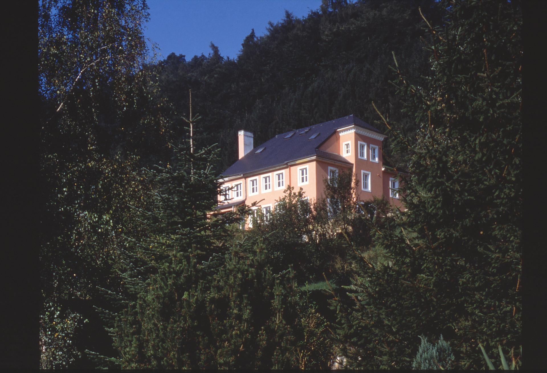 Villa Schönfels, Luxemburg