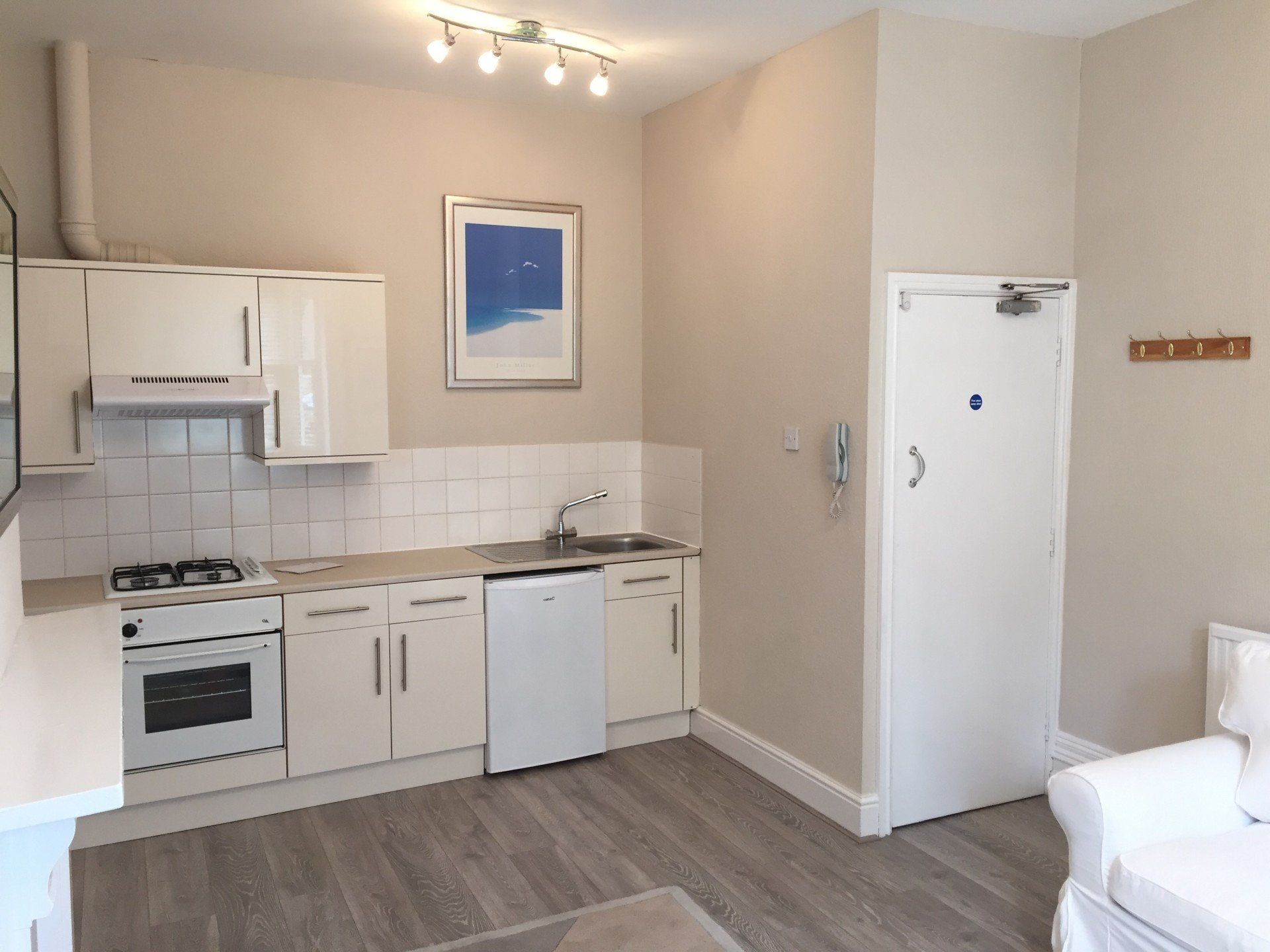 Flat 2, Bedford House, Victoria Street