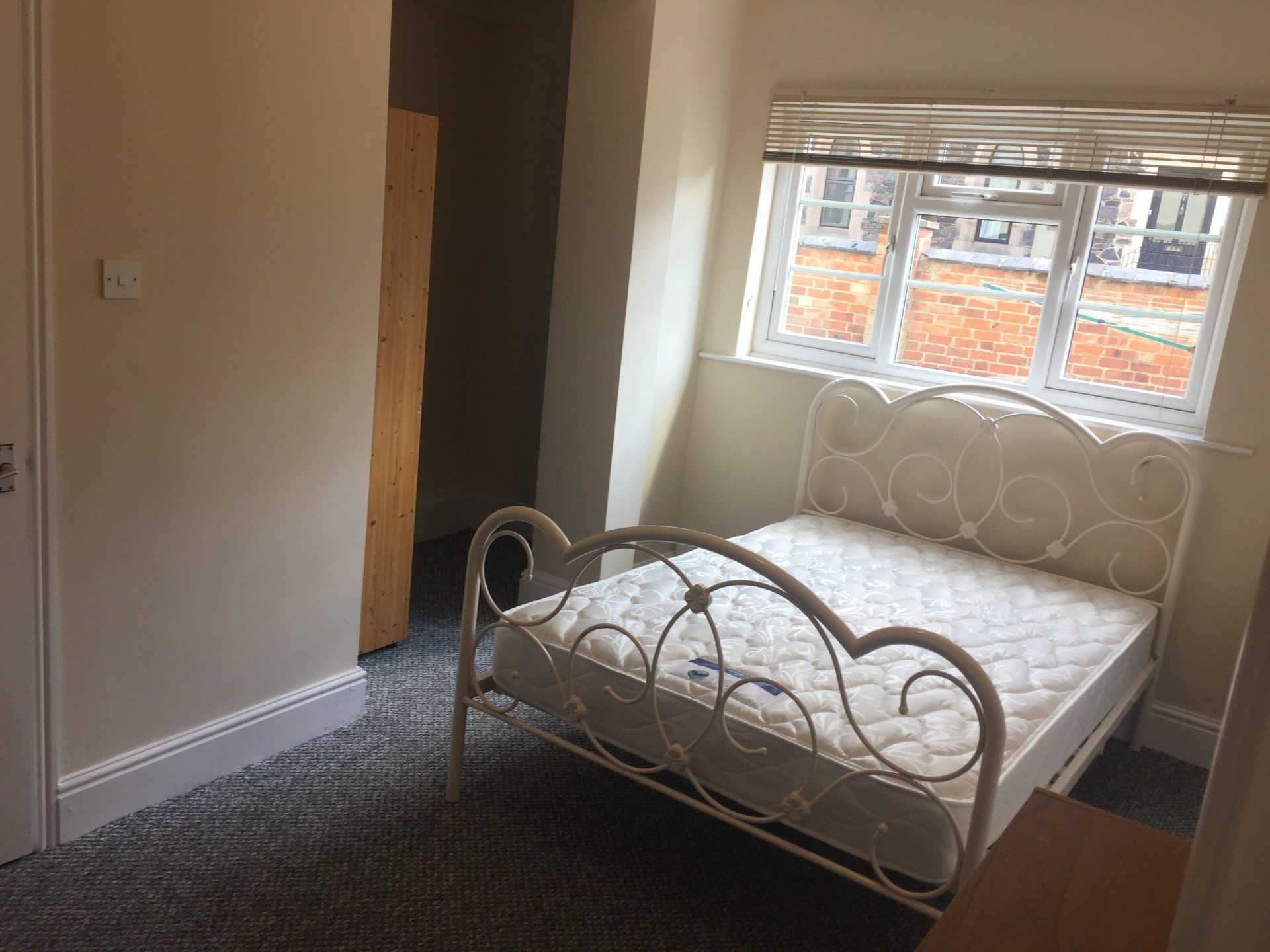 Flat 6, Bedford House, Victoria Street