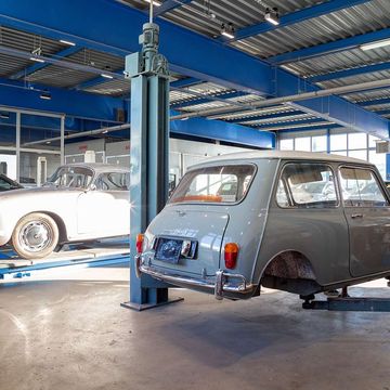 Intérieur garage Bingelli & lavage auto Nyon