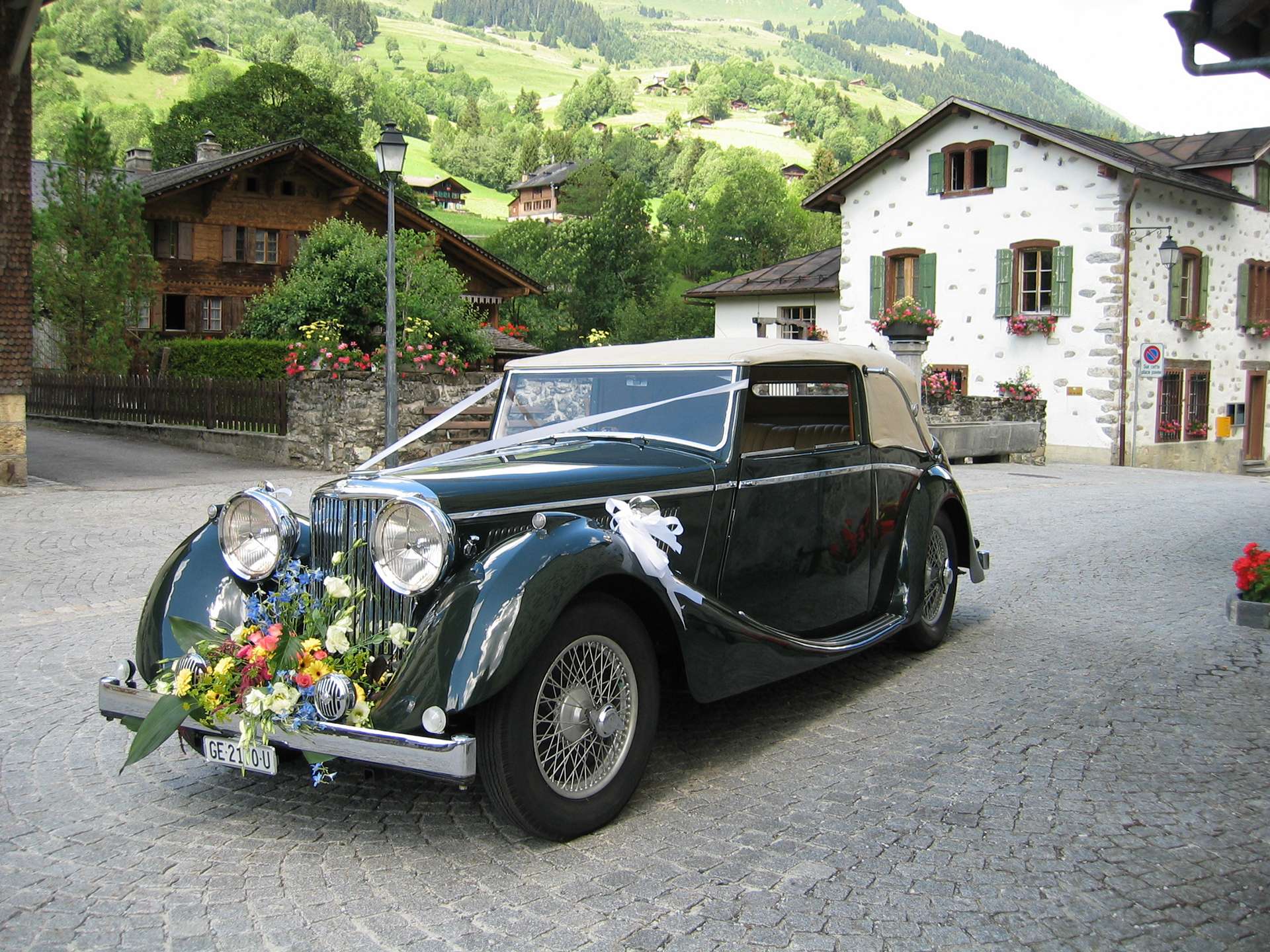 Ancienne voiture pour un mariage