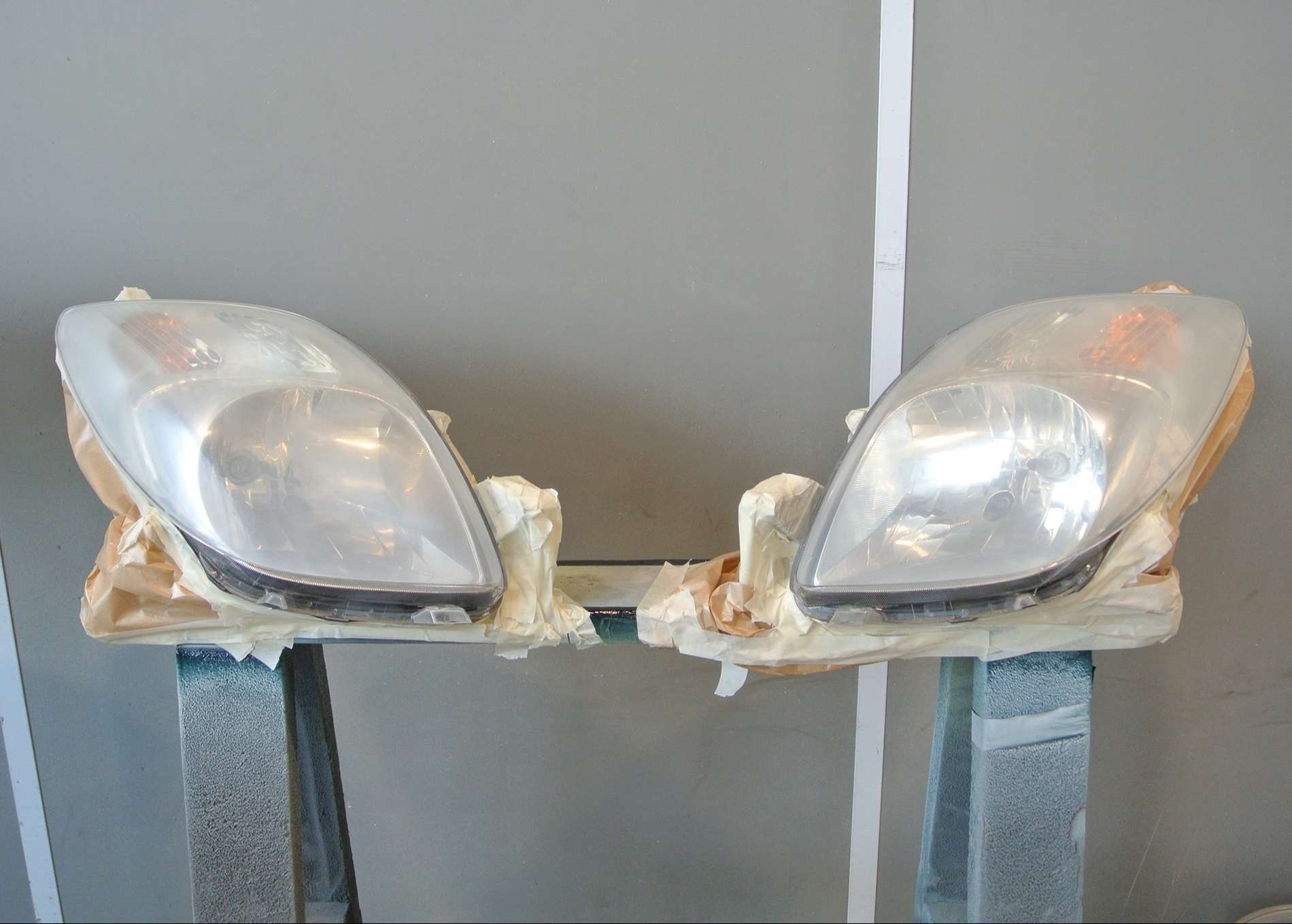 Phares en polycarbonate rénovés