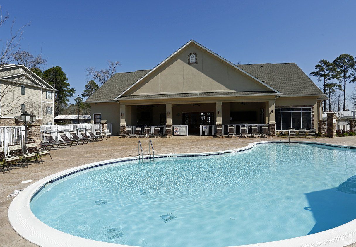 Apartment Pool