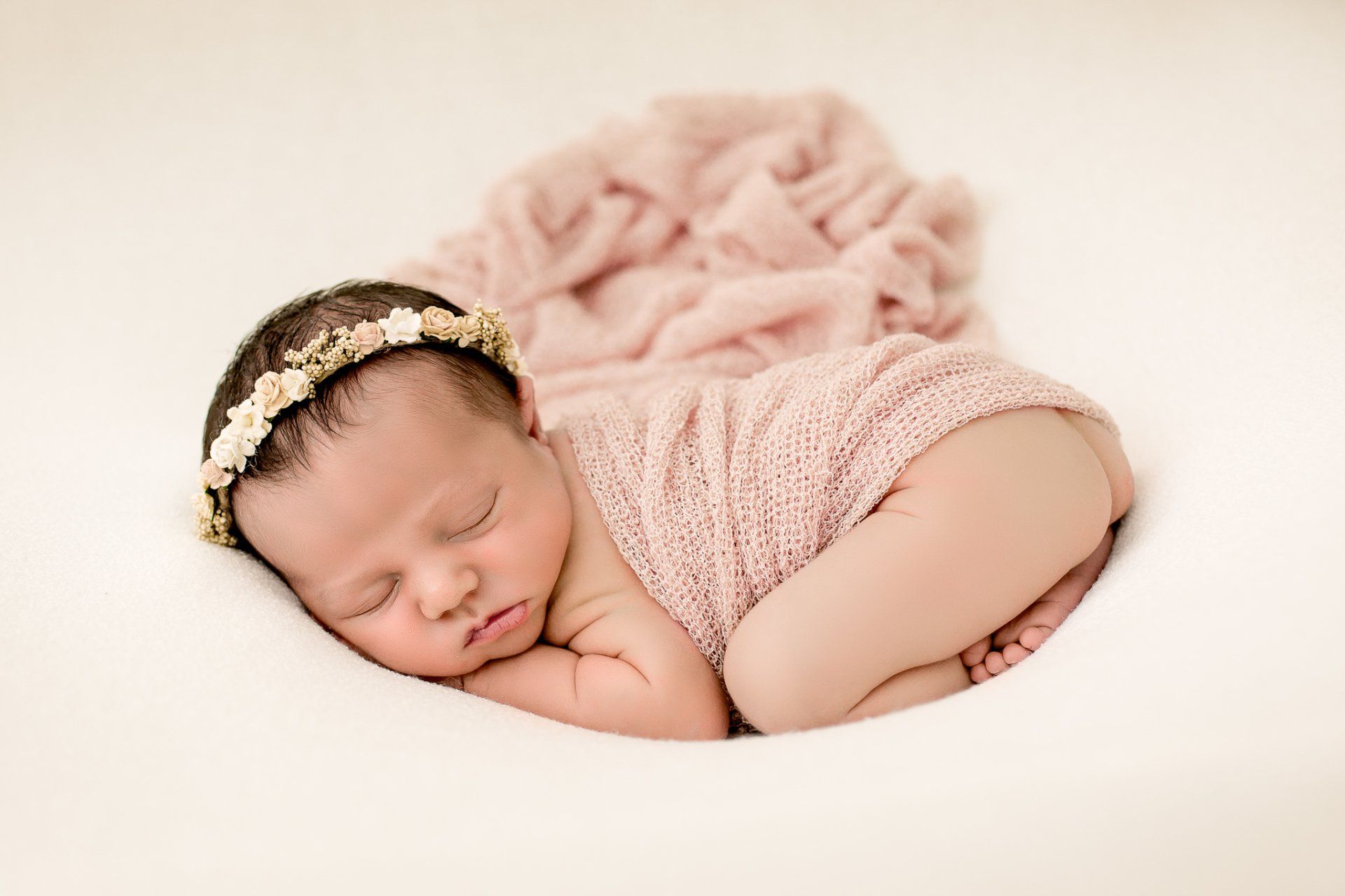 newborn-baby-photography-lowestoft-best-uk-photographers
