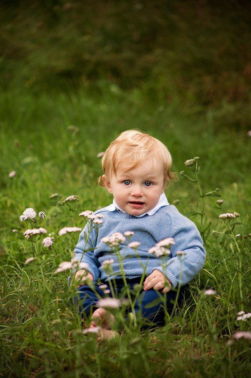 family-photography-child-photographers-lowestoft-outdoor-location-natural-fun