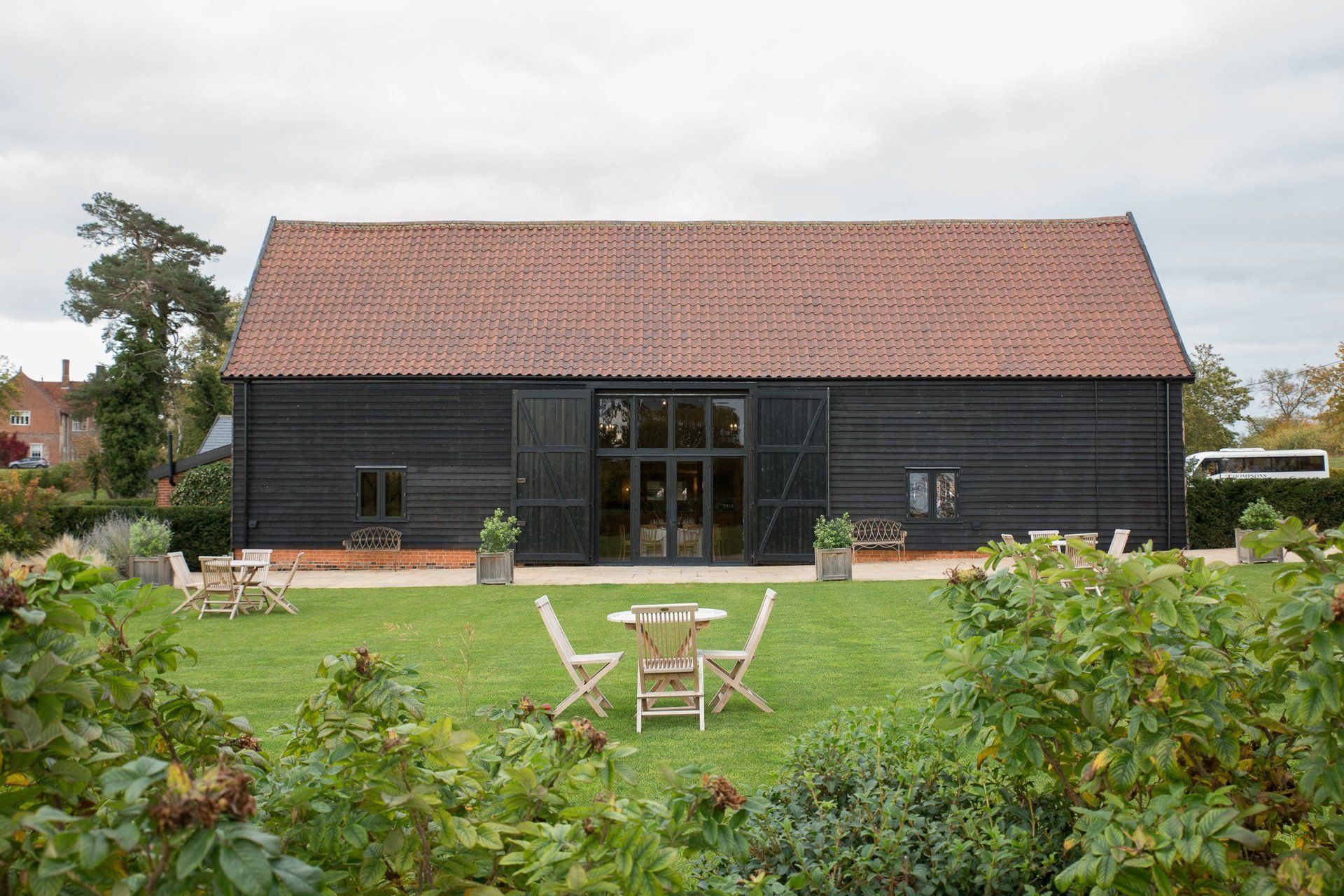 wedding-photography-suffolk-norfolk-bruisyard