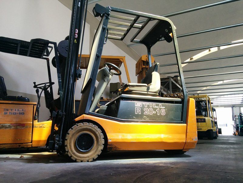 vendita del carrello elevatore usato marca Still, modello R 20-16