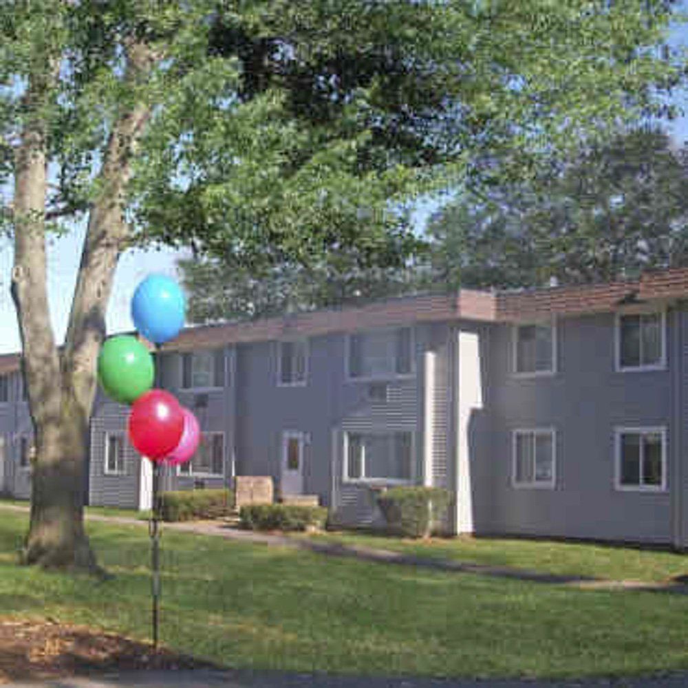 River Hollow Apartments