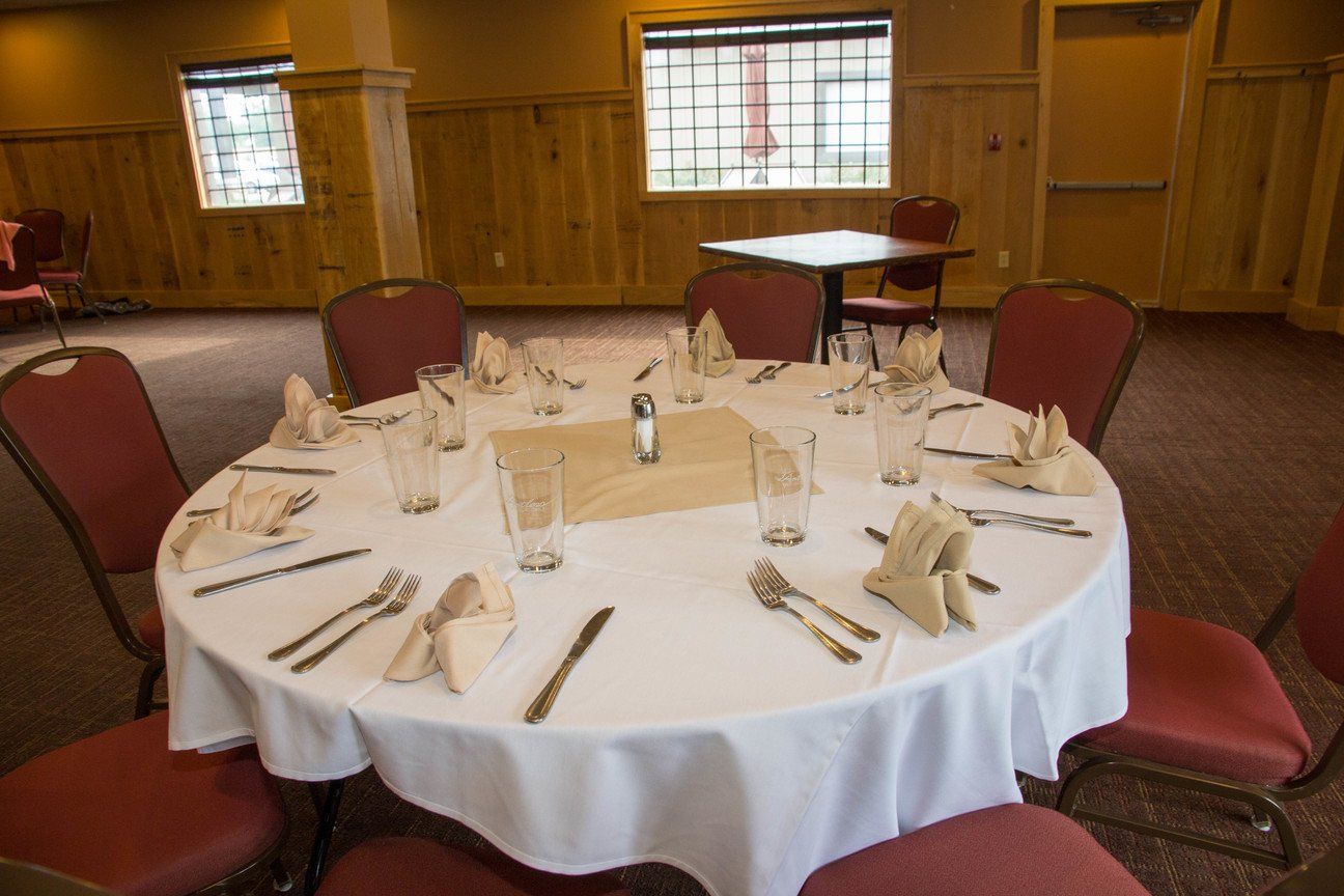 Lakeside Room 5
