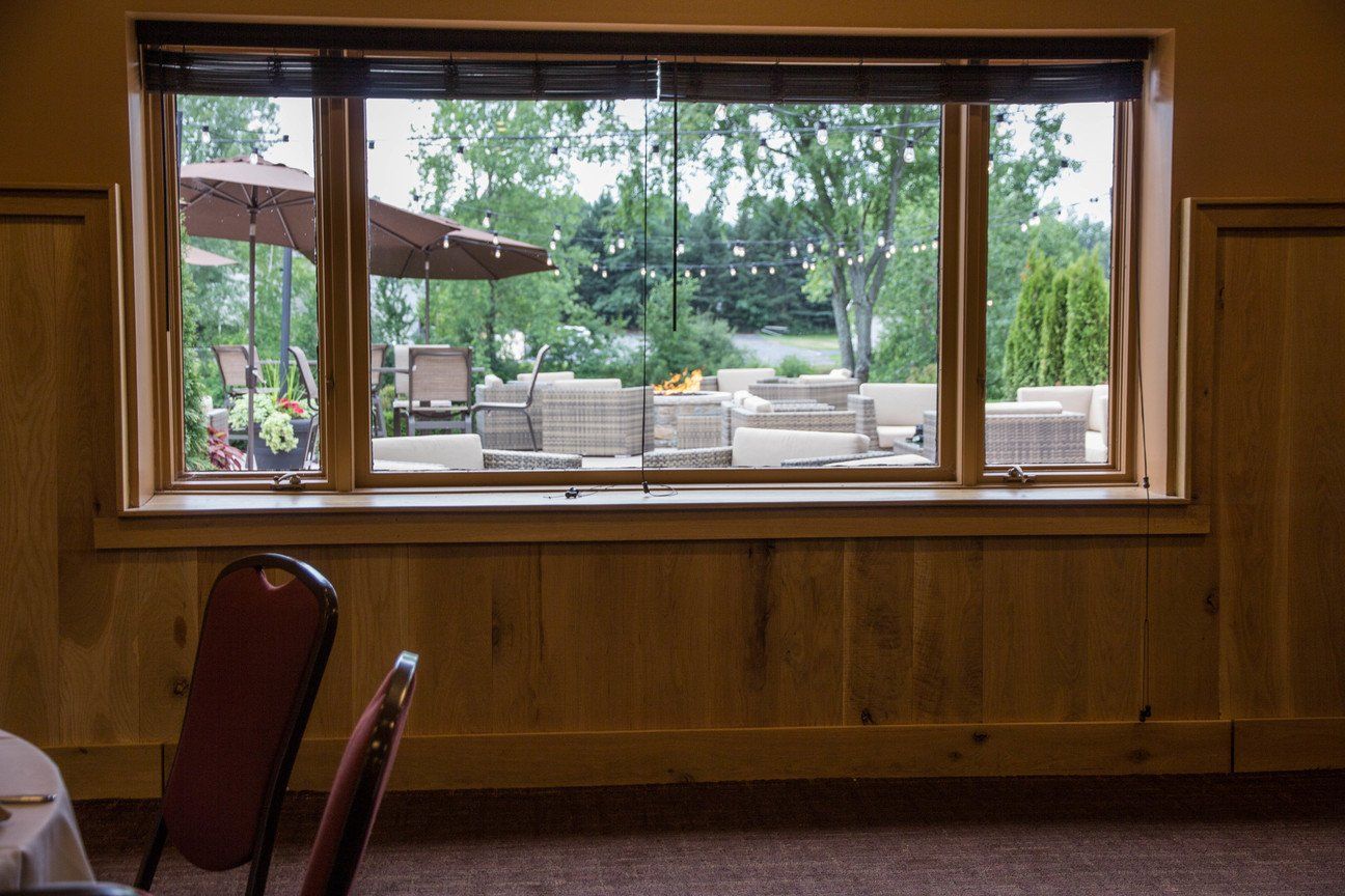 Lakeside Room 8