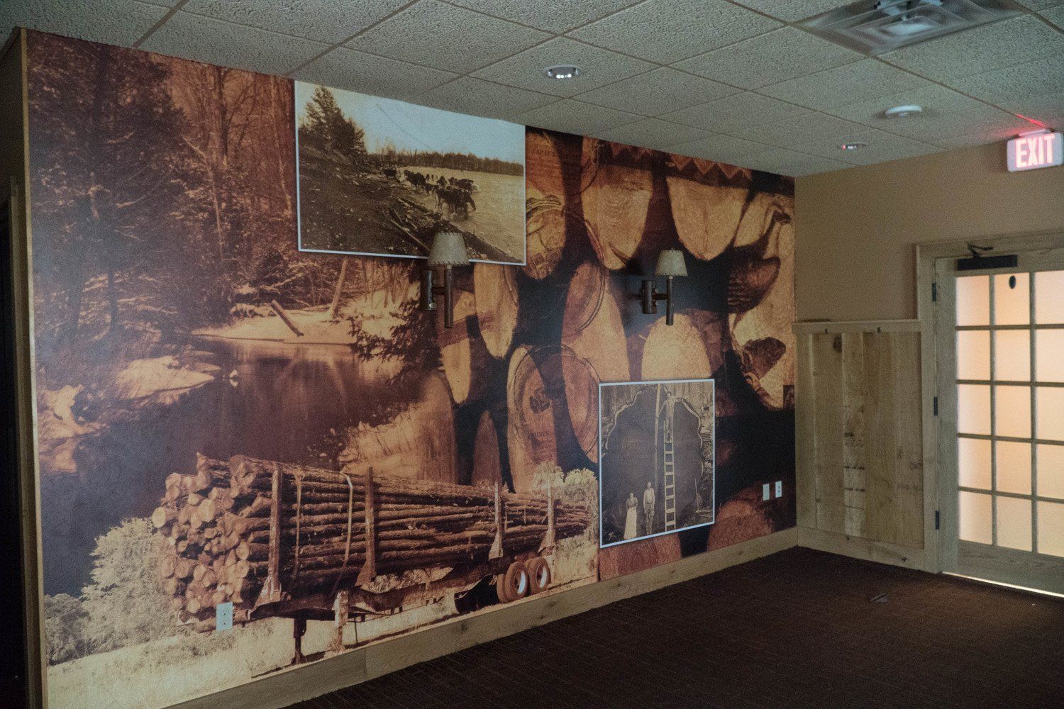 Lakeside Room 9