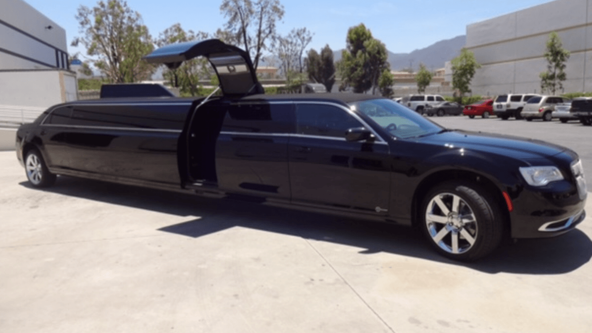 chrysler 300 limo