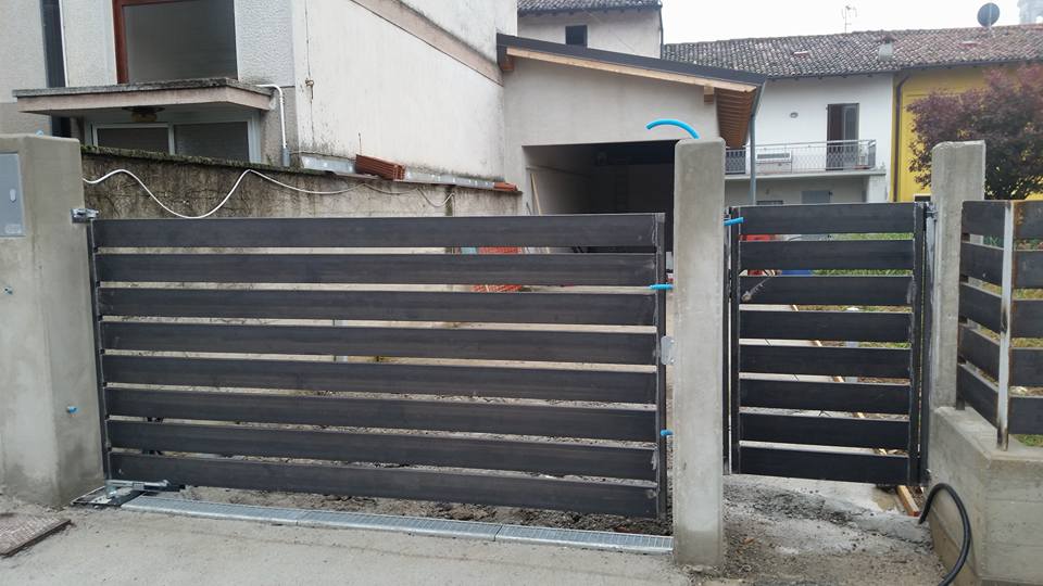 ringhiere e balconi su misura
