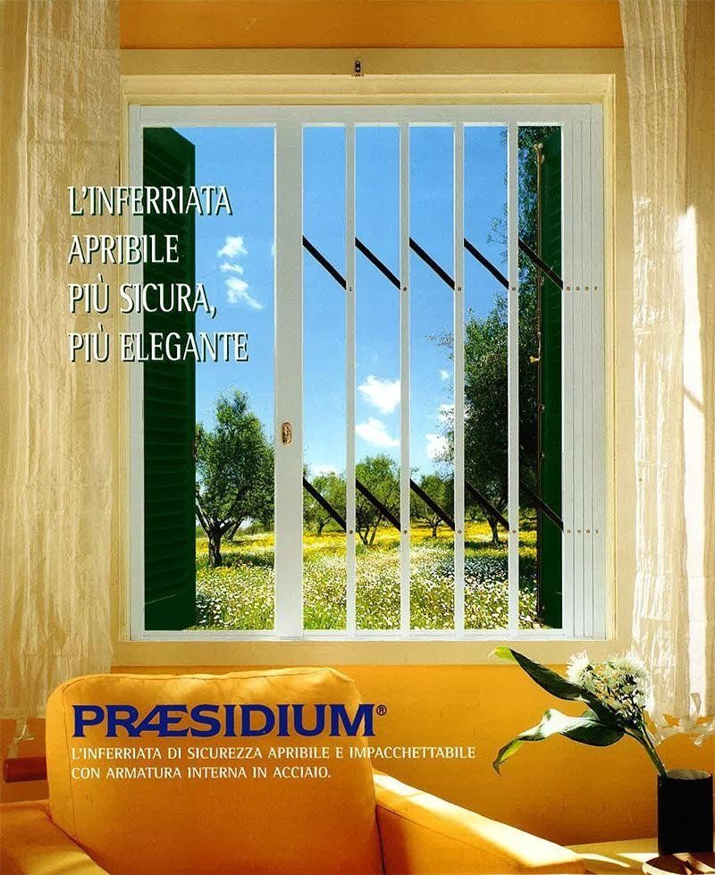 finestra con inferriata