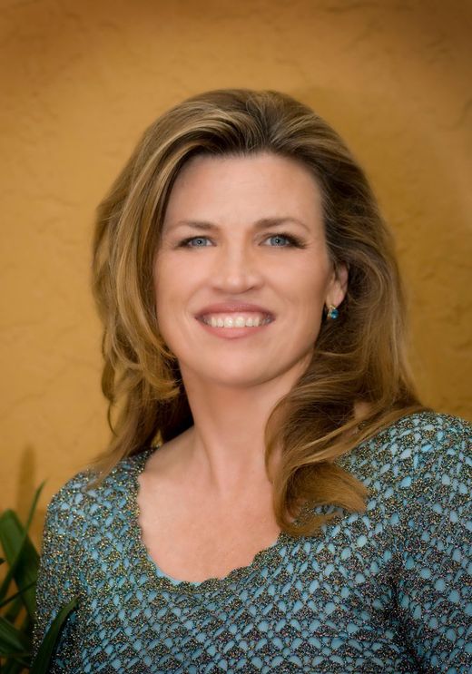 Susan Procacci headshot