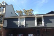 1043 Ashland St.