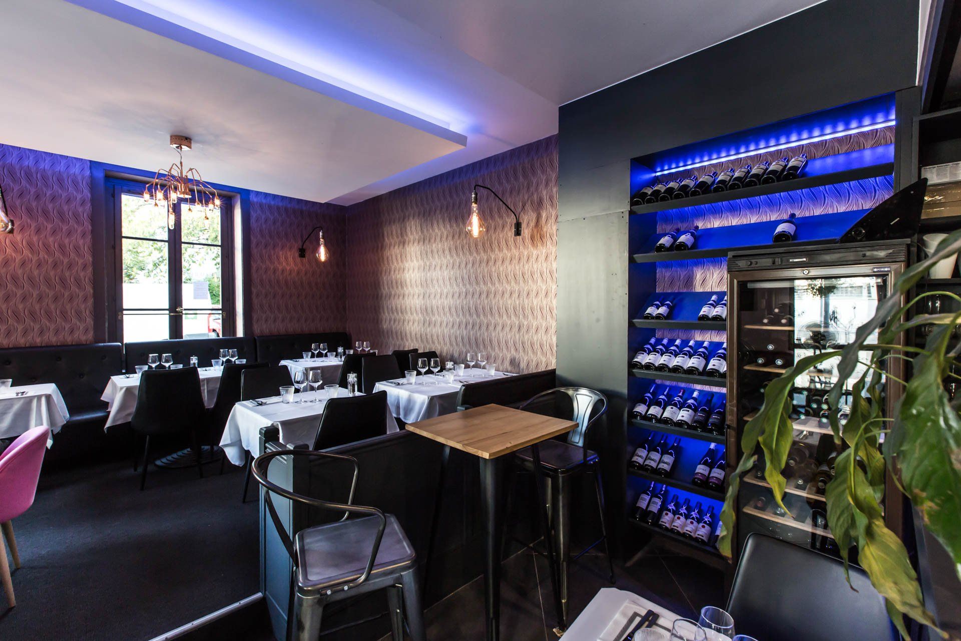 Rangements sur mesure crées pour le restaurant rénové
