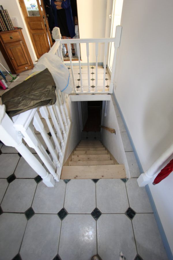 Accès cave avant travaux de rénovation