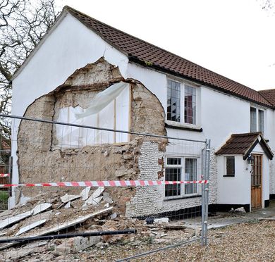 demolishing party walls for repairs and alterations