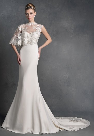modella in posa con abito da sposa