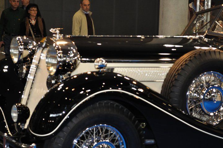 Oldtimer Auto bei Retro Classics 2011 in Messe Stuttgart