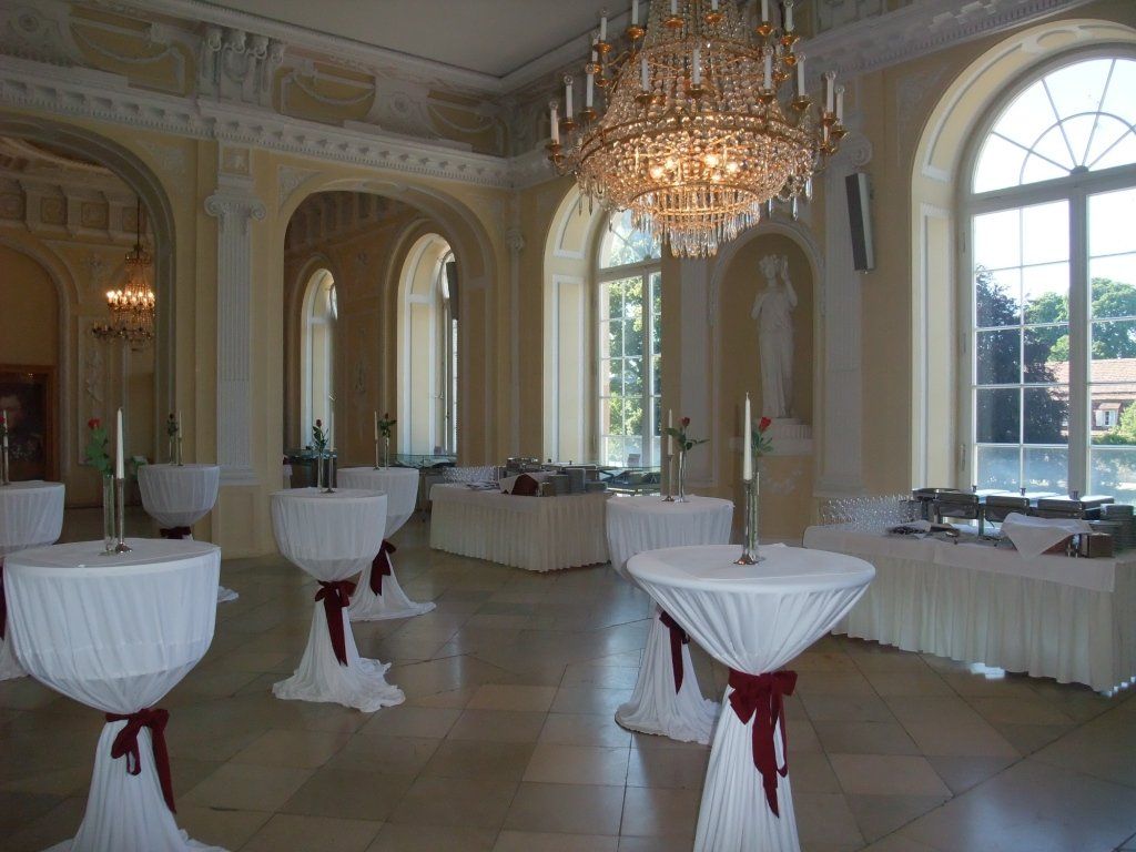 Stehtische im Schloss Hohenheim