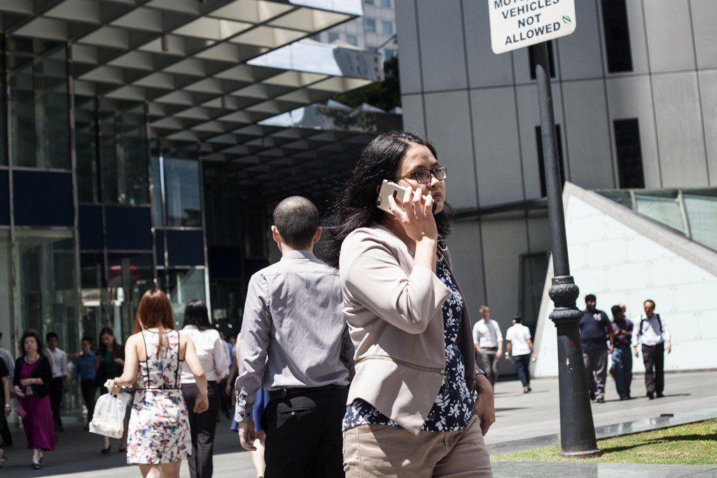 Show drafts
volume_up
Equal pay for women boosts UN goals: poverty, decent work, & gender equality.