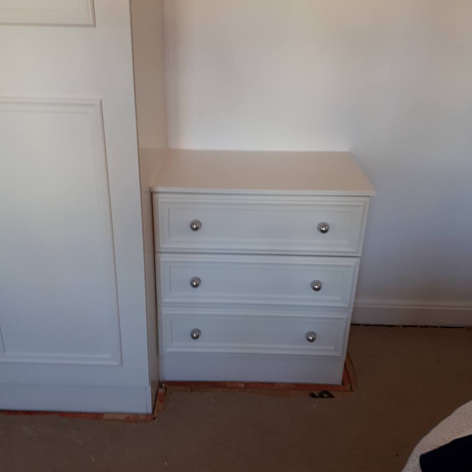 dresser painter bury