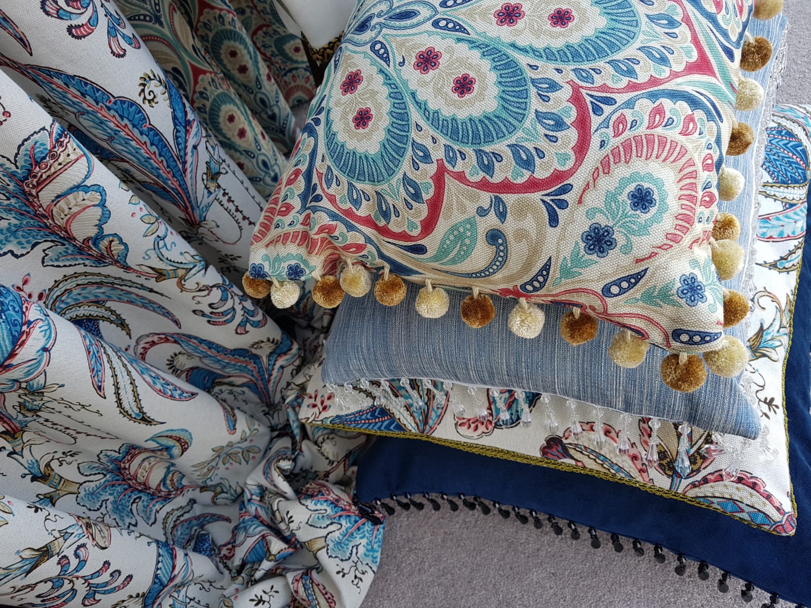 front window cushions and curtains