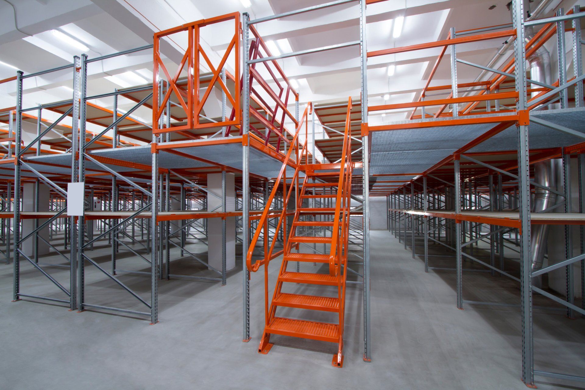 Mezzanine 