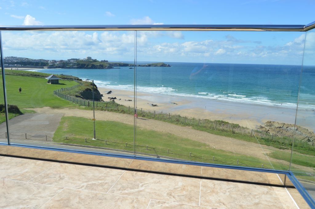 glass railing for a balcony