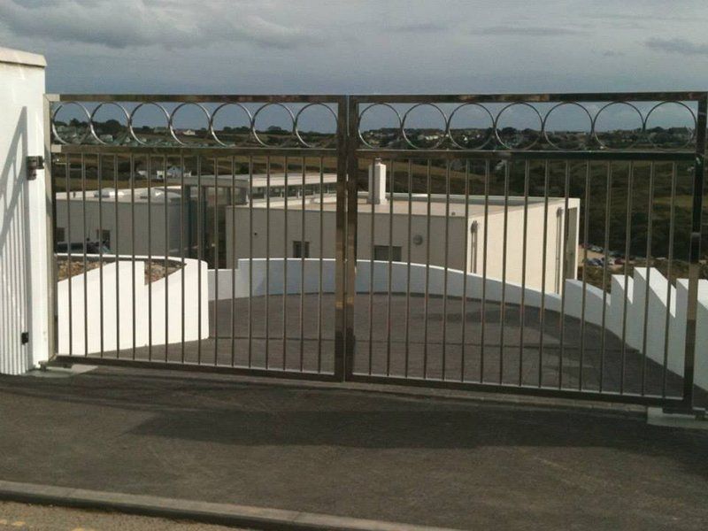 gate with security wiring