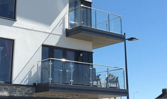 balcony railing for a house