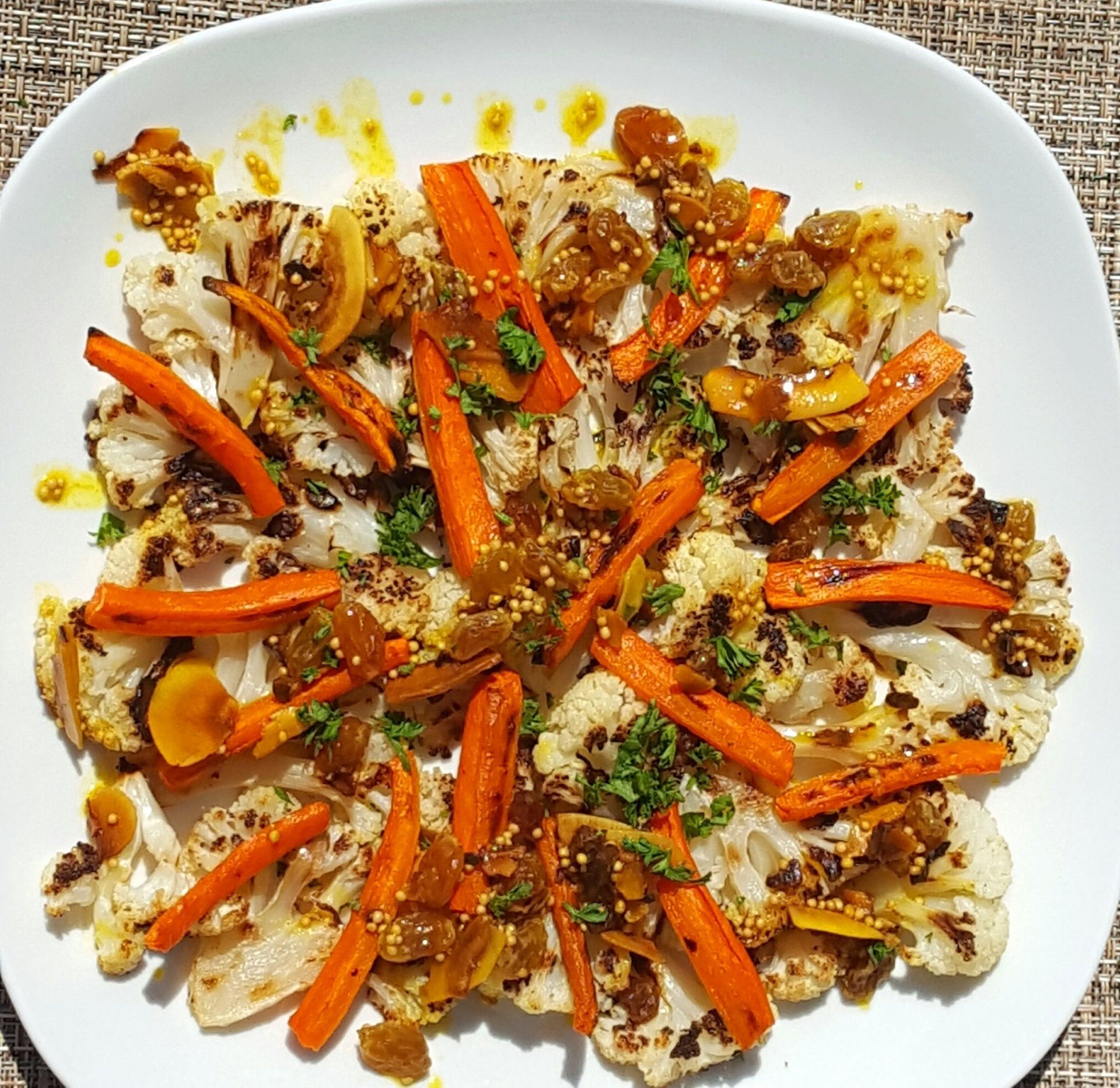 Moroccan Carrot Cauliflower Salad