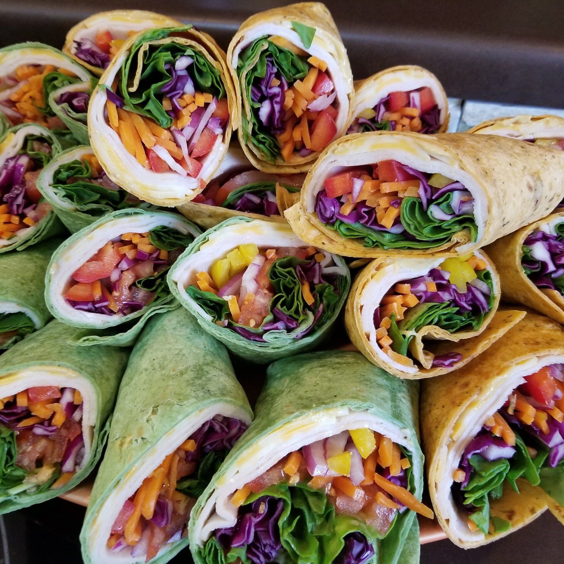 Turkey+rainbow+veg+wraps