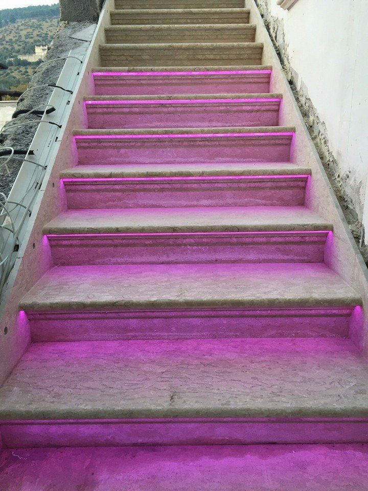 Scala in marmo
