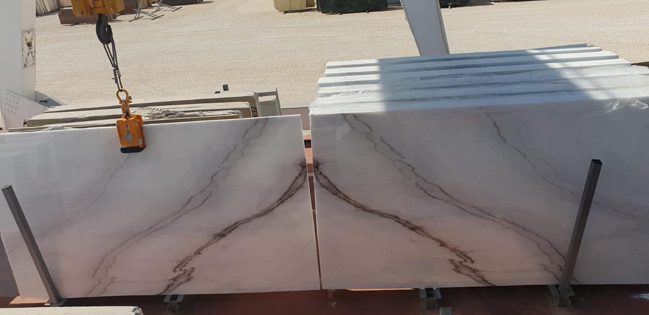 Lastre tagliate con waterjet