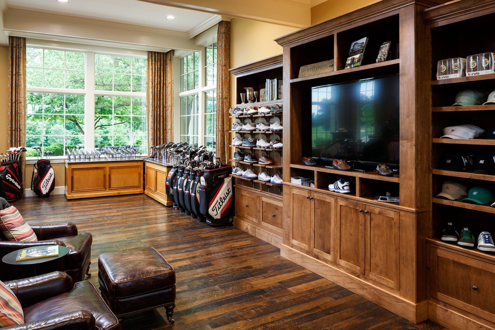 golf pro shop display case by bauer international