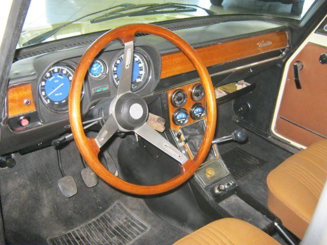 Interni di una Alfa Romeo storica