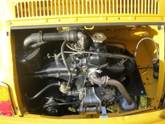 Motore di una Fiat 500