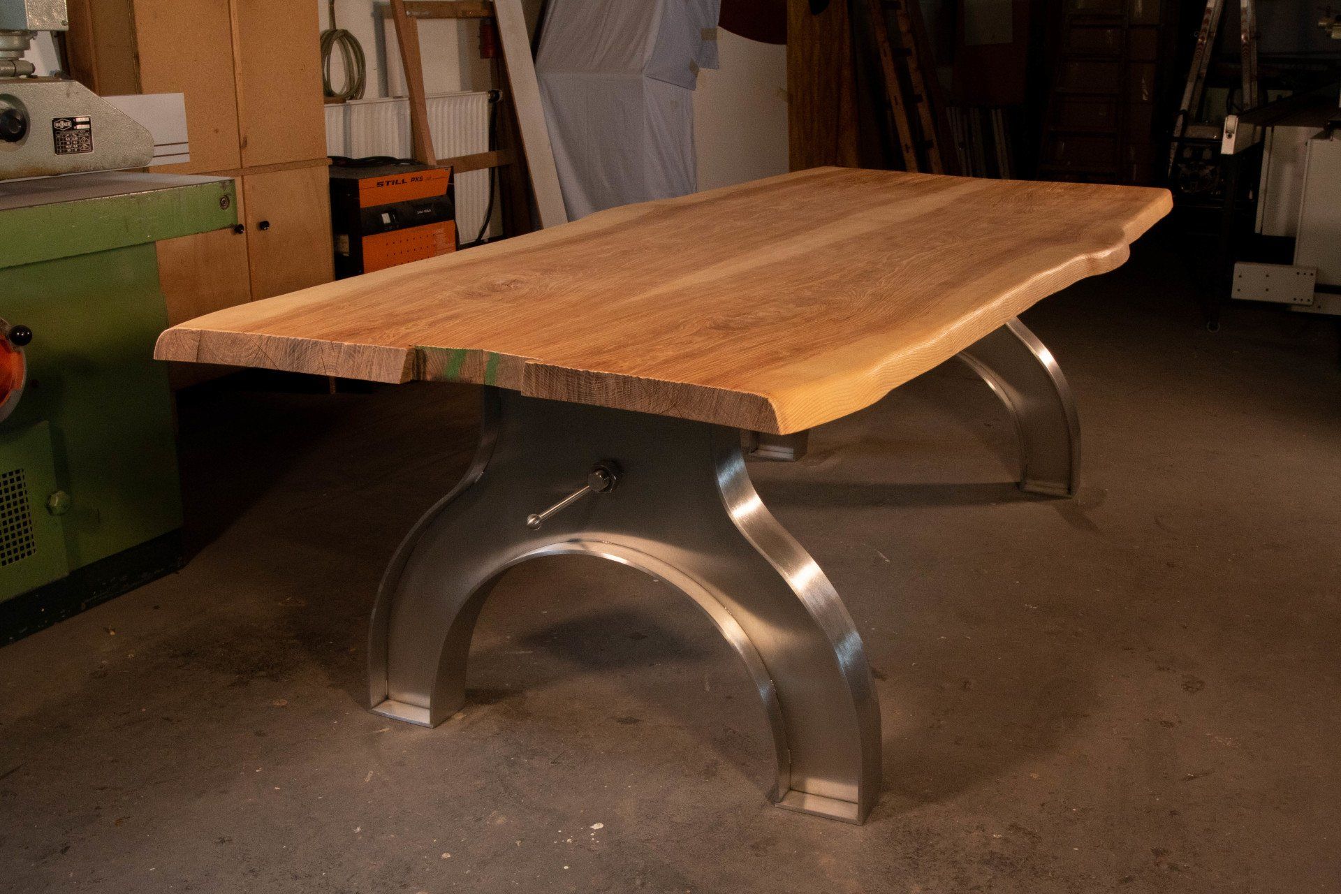 Der HEINISCH - Fallkerbetisch, Tisch, Thementisch,  HEINISCH Table, table frame, luxury, Möbelmanufaktur, Heinisch Manufactory, modern design, Tabletop,  ash, Esche