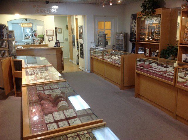 Jewelry Display — Granada Hills, CA — House Of Time Jewelers