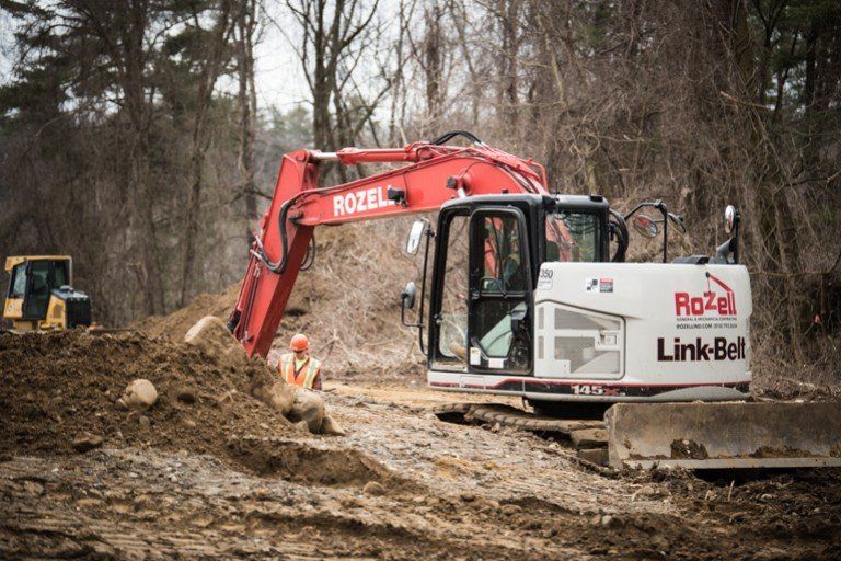 Rent our 450 Ton Crane commercial-excavation-services