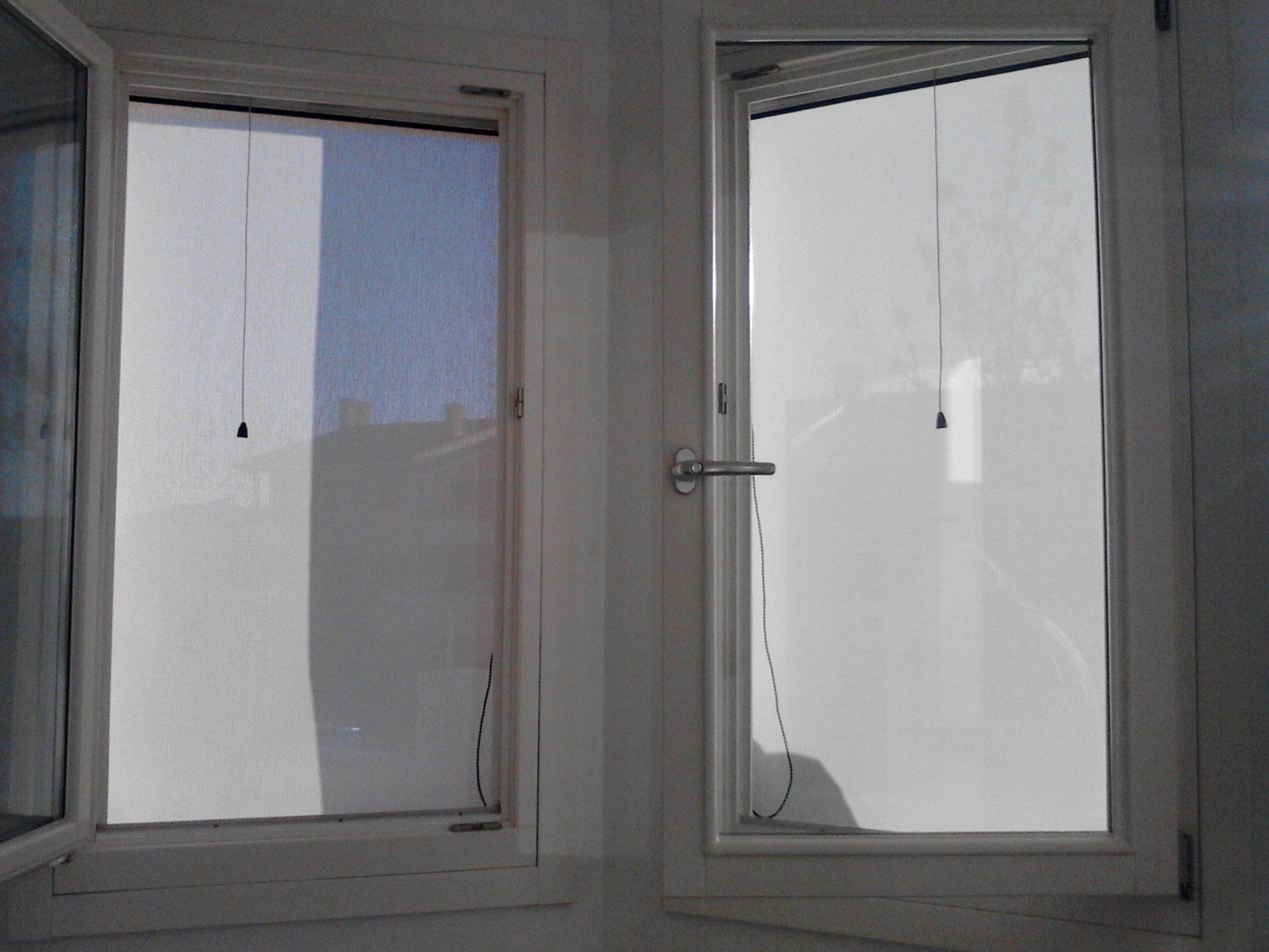 Finestra con tenda