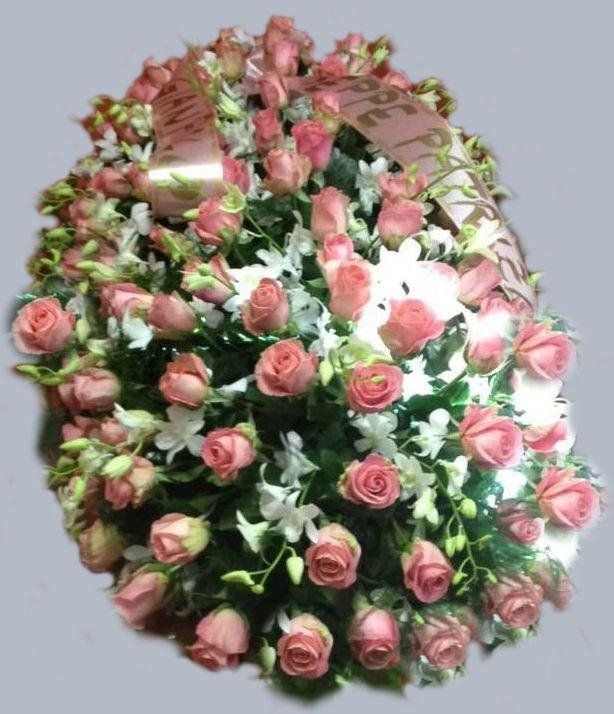 corona floreale con rose