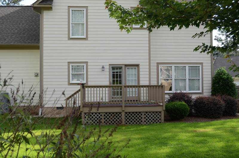 small deck with lattice