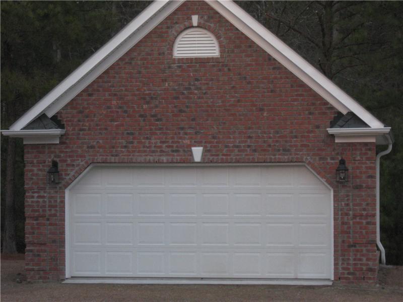 brick detached single car garage