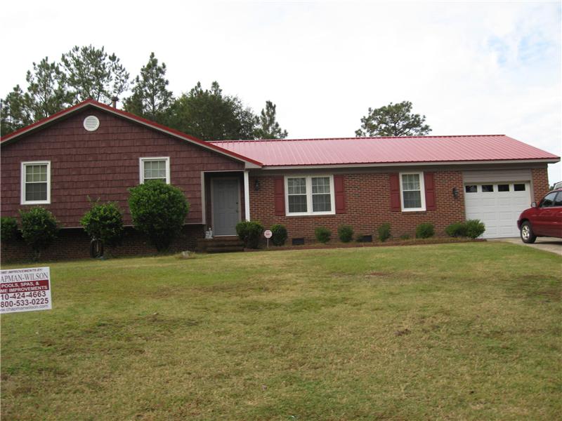 Brown Home with Vinyl Siding, Fayetteville NC Siding Contractor