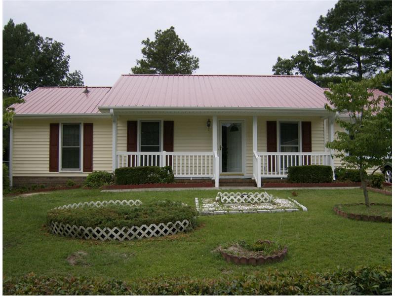 Single Story Home with New Vinyl Siding | Siding Contractor | Fayetteville, NC