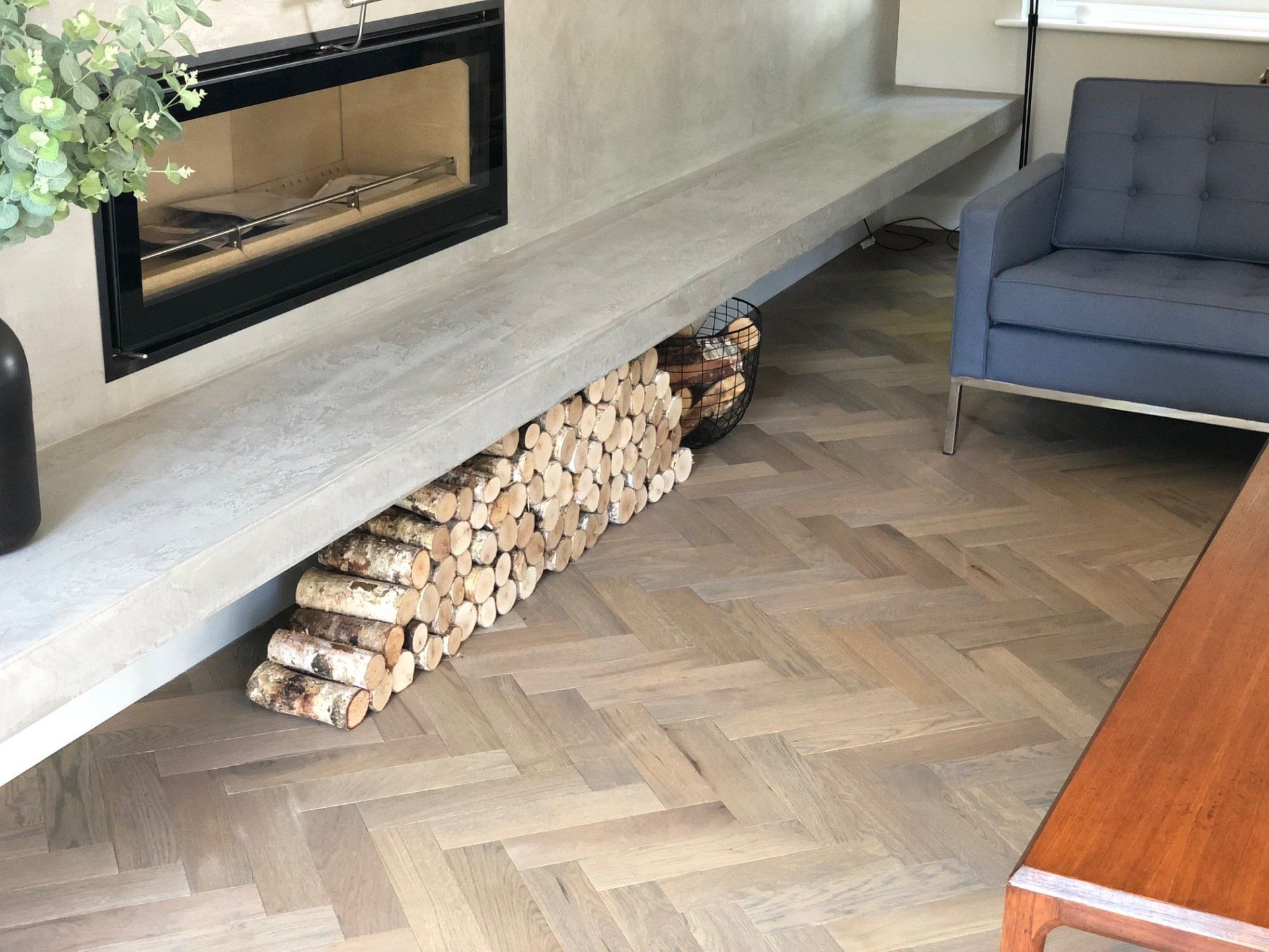 ZB101 Frozen Umber Herringbone Engineered oak